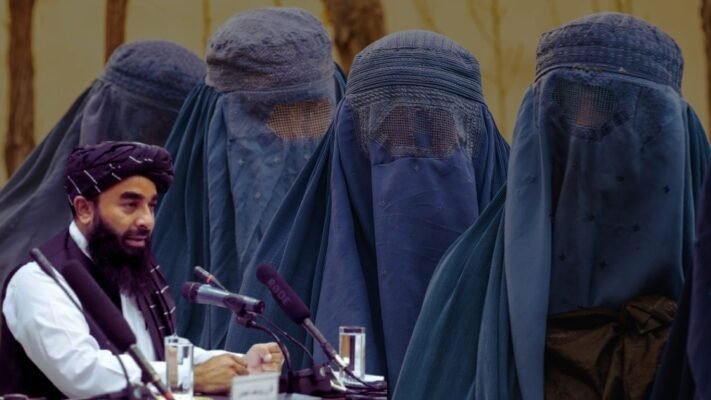 तालिबान क़ानून: पीट सकते हैं, बस हड्डी न टूटे ...... 